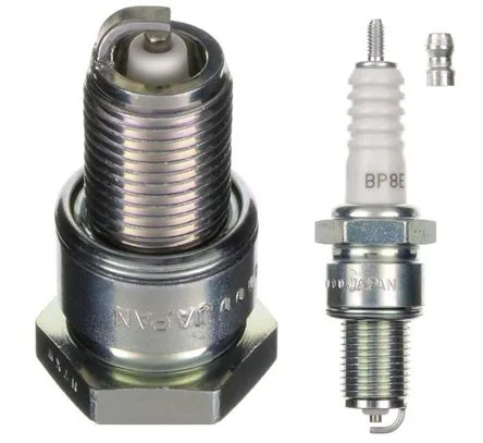 Candela NGK BP8ES- Ricambi e Accessori Moto