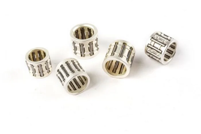 Gabbia Rulli AM6 Minarelli-Derby Stage6 Argentata 12x15x15 - Ricambi e Accessori